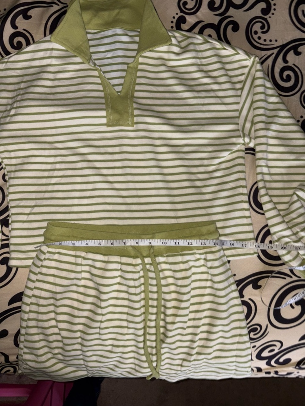 New-Medium 2 piece-golf or tennis vacation long sleeve shorts, lime green stripe